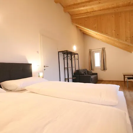 Apartman Almliesl Mais-700 *